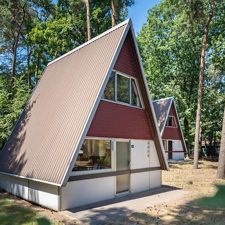 Restyled Bungalow With Dishwasher, In Natural Surroundings Mierlo Exteriör bild