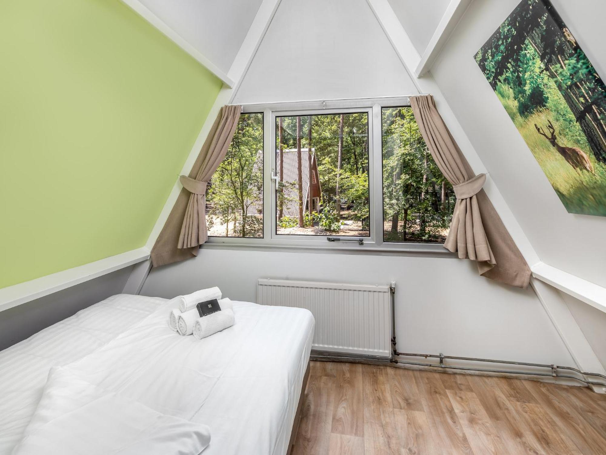 Restyled Bungalow With Dishwasher, In Natural Surroundings Mierlo Exteriör bild