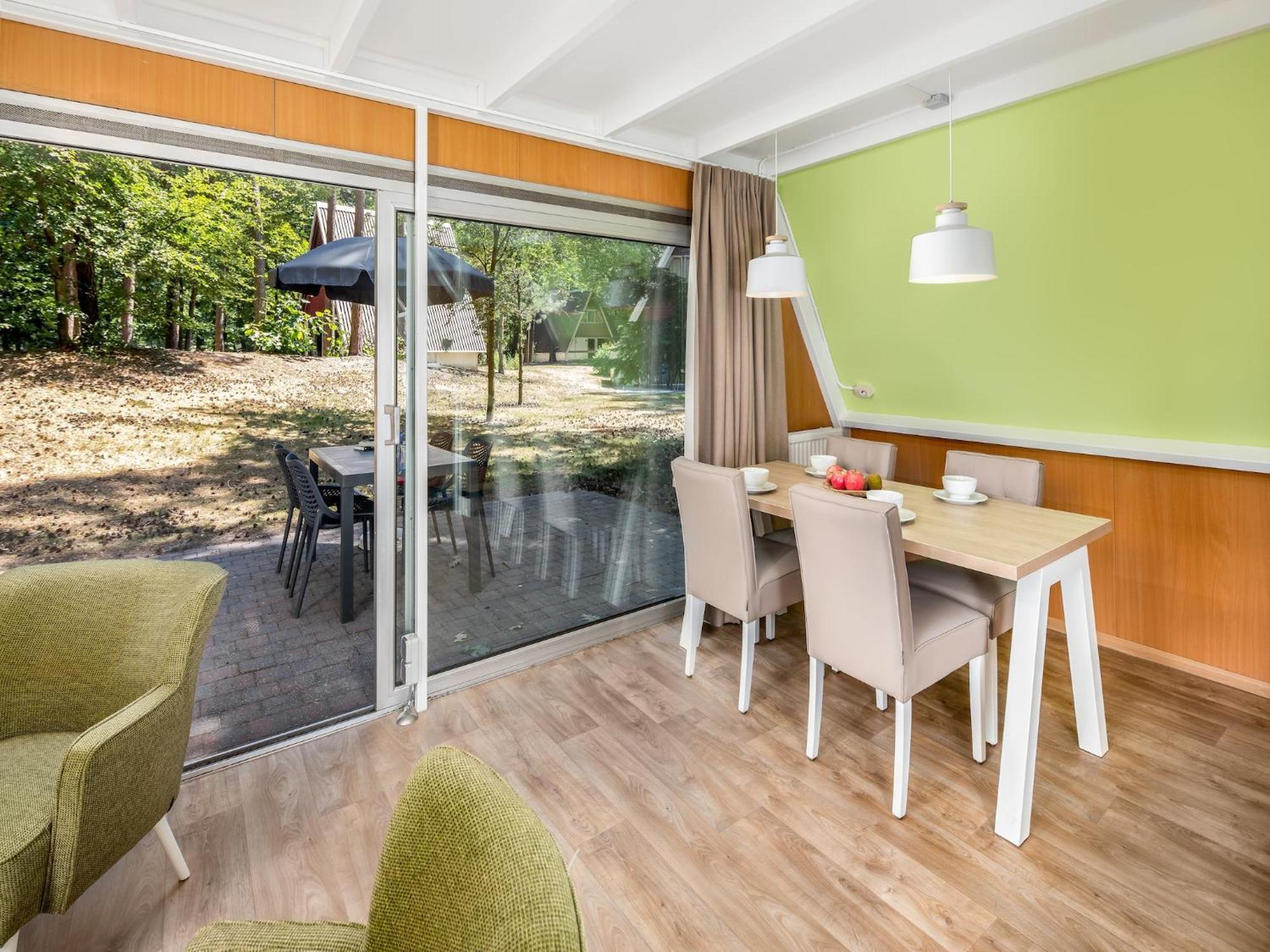 Restyled Bungalow With Dishwasher, In Natural Surroundings Mierlo Exteriör bild