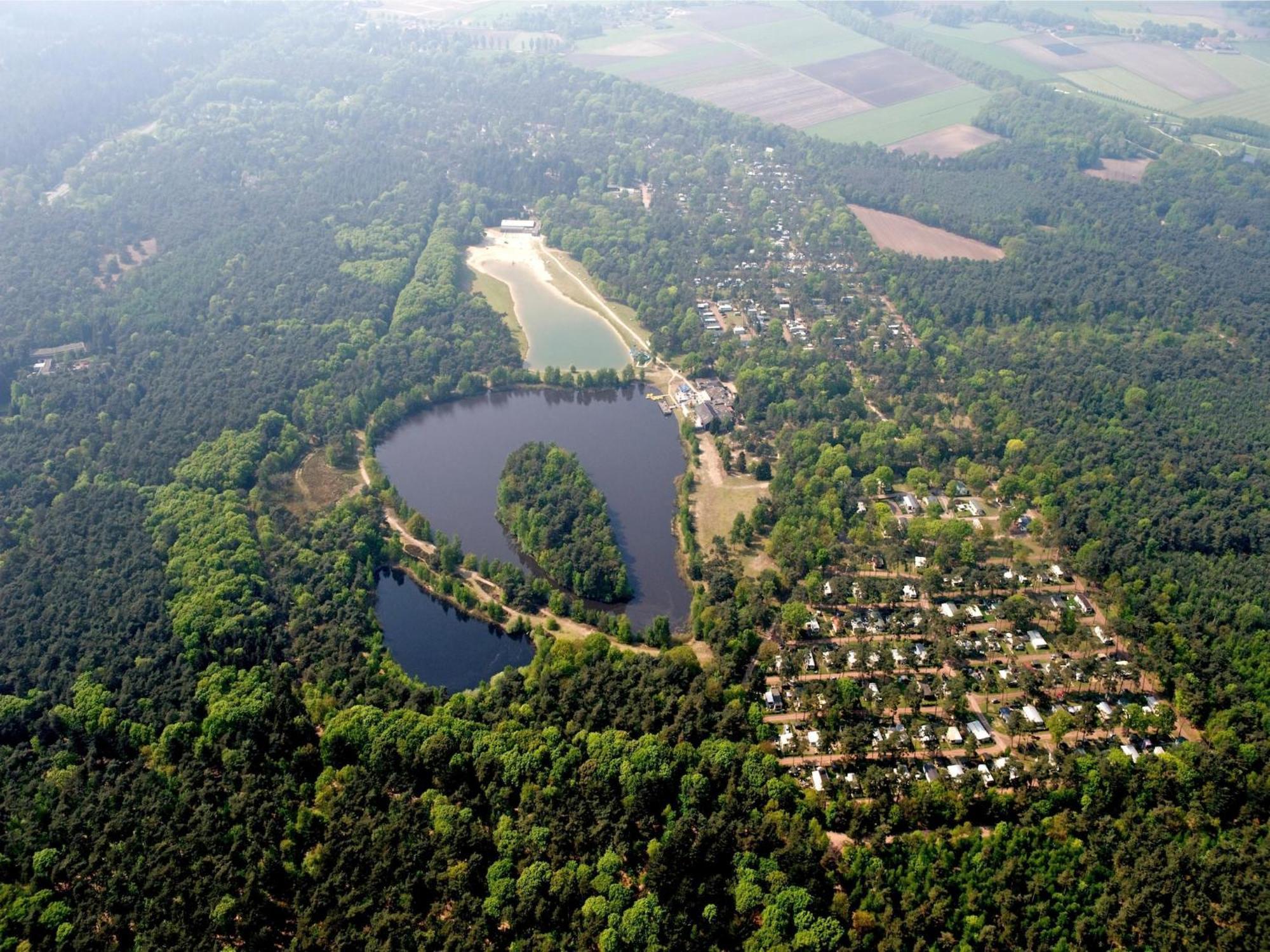 Restyled Bungalow With Dishwasher, In Natural Surroundings Mierlo Exteriör bild